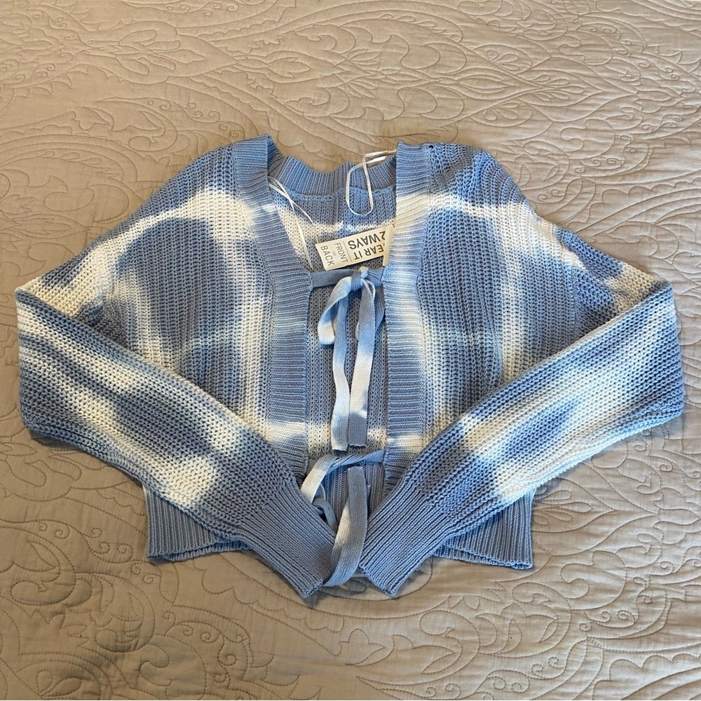 AERO sweater